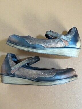 Naot Metallic Bronze Bling Burnished Mary Jane Leather Flats euro 38 Us Sz 8